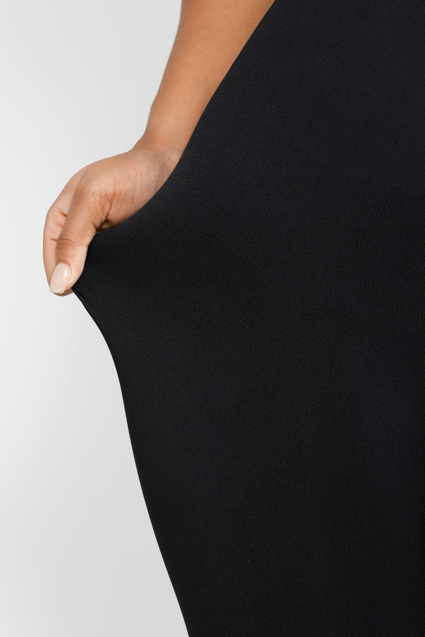 Ausgestellter Jumpsuit mit quadratischem Ausschnitt