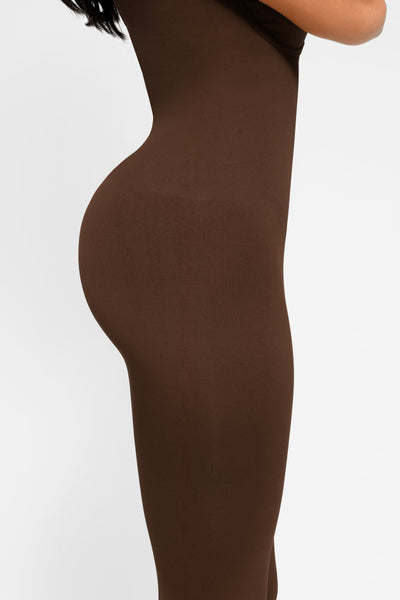Ausgestellter Jumpsuit mit quadratischem Ausschnitt