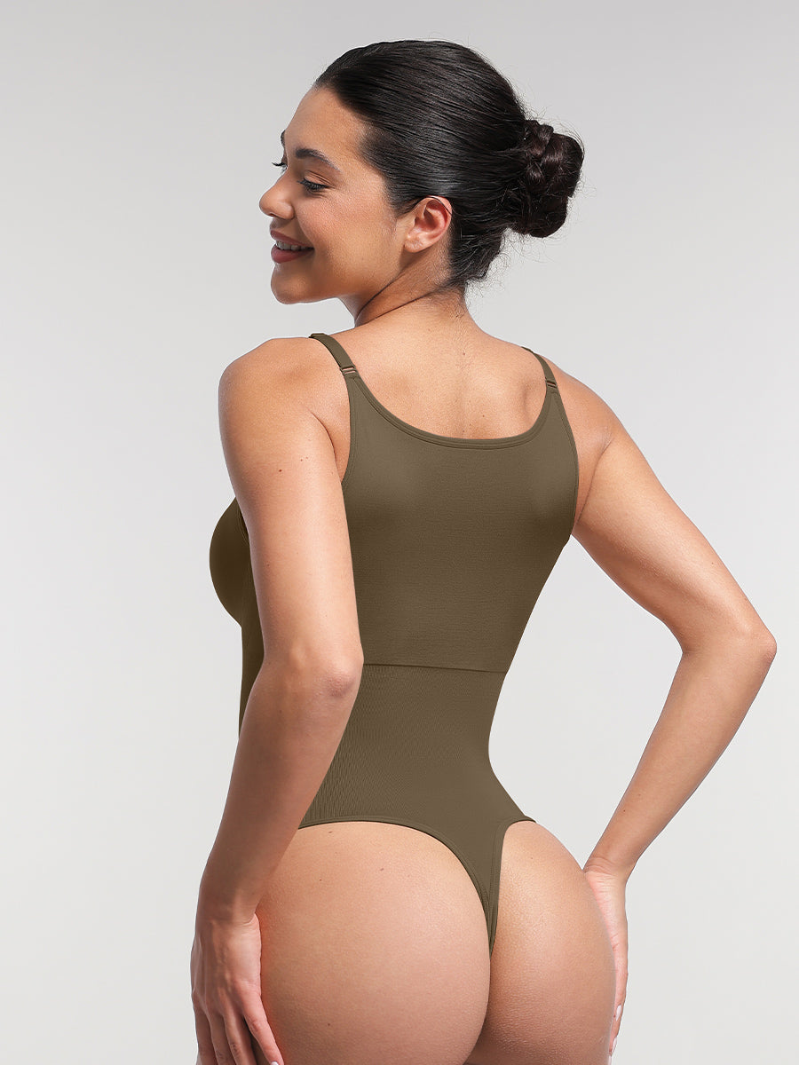 Nahtloser, figurformender String-Shapewear-Body