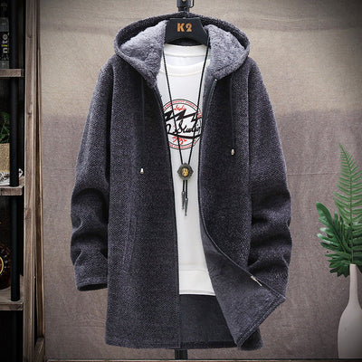 Warme Strickjacke mit Kapuze für Herren