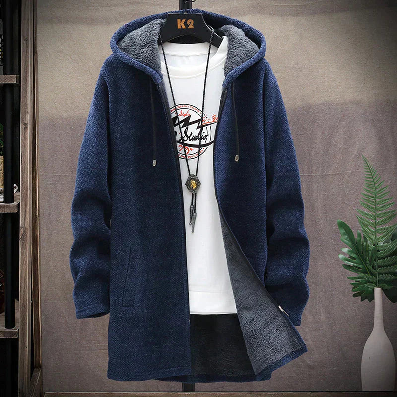 Warme Strickjacke mit Kapuze für Herren