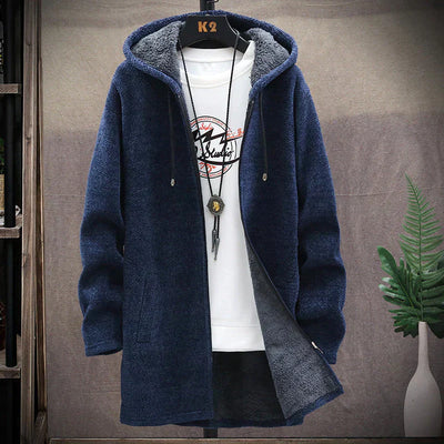 Warme Strickjacke mit Kapuze für Herren