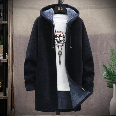 Warme Strickjacke mit Kapuze für Herren