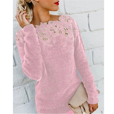 Winterpullover mit Blumen und Spitze
