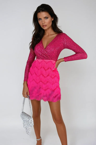 Paillettenkleid mit Fransenrock | V-Ausschnitt | Glanzvoller Auftritt