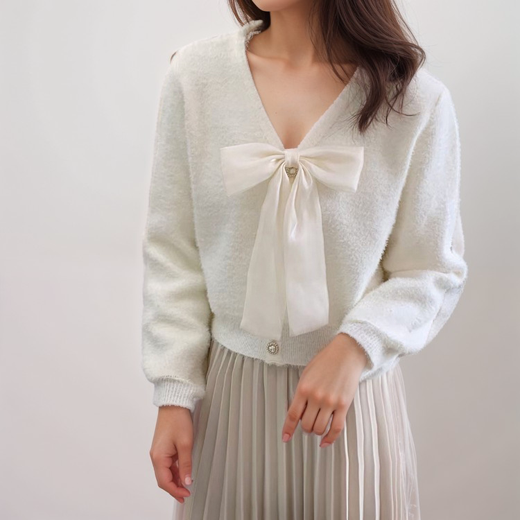 Flauschiger Strick-Cardigan | Elegante Schleife | Femininer Look