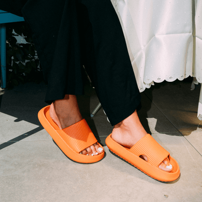 Slide-Sandale mit Strukturband | Extra-Sohle | Bequem & Modern