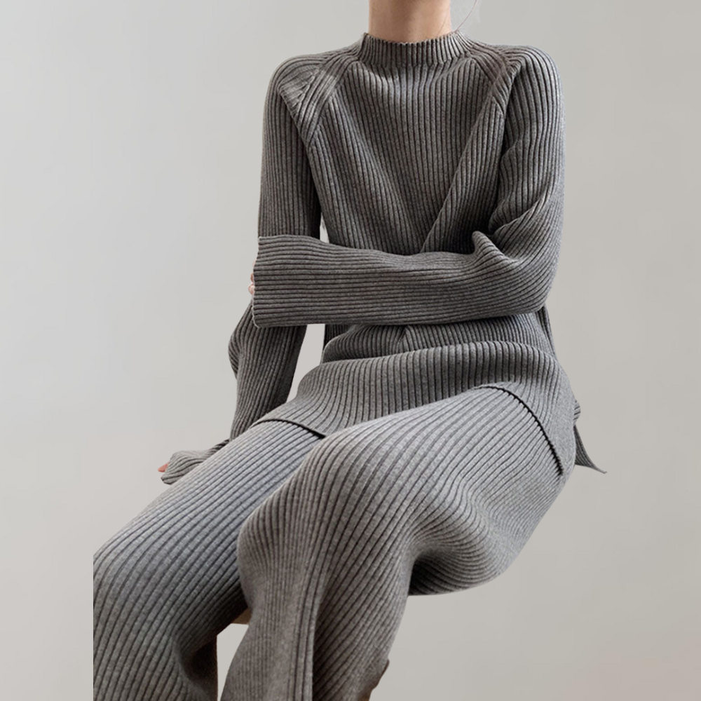 Gestricktes zweiteiliges Set für Frauen