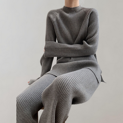Gestricktes zweiteiliges Set für Frauen