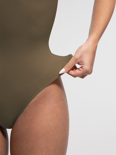 Sculpting-Bodysuit mit U-Ausschnitt und Tanga