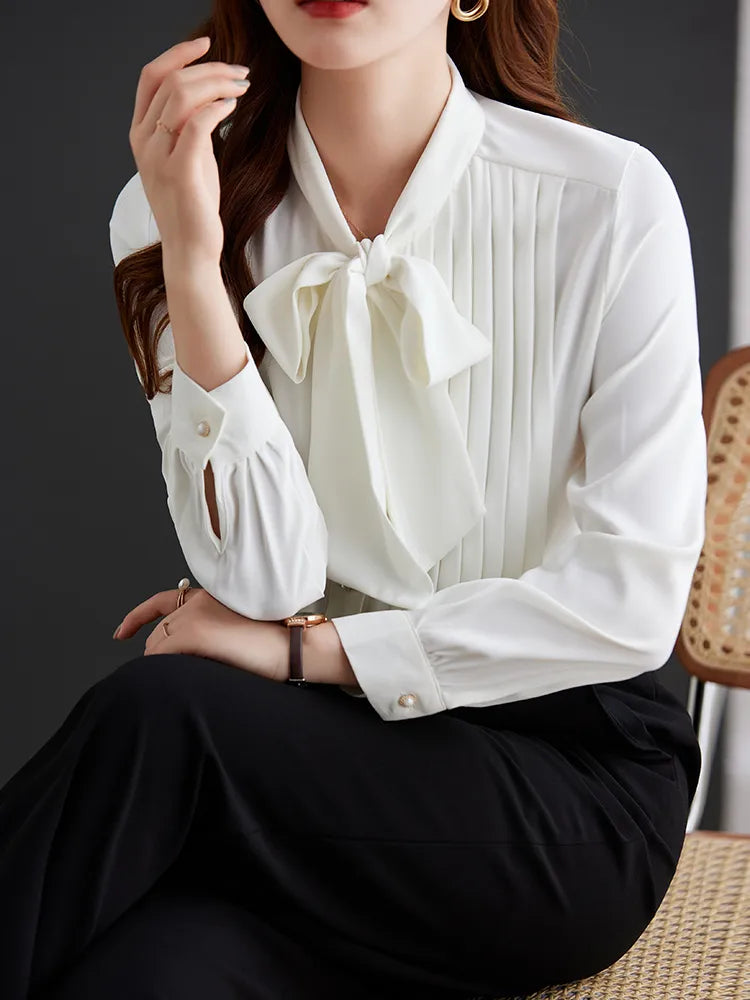 Artemis® | Elegante Bluse mit geknöpfter Fliege