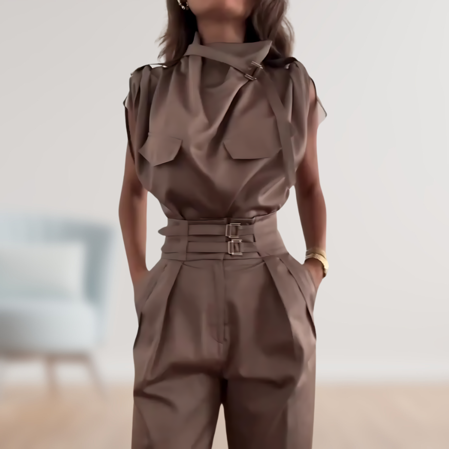 Ärmelloser Jumpsuit | Taillierter Schnitt | Elegante Raffinesse
