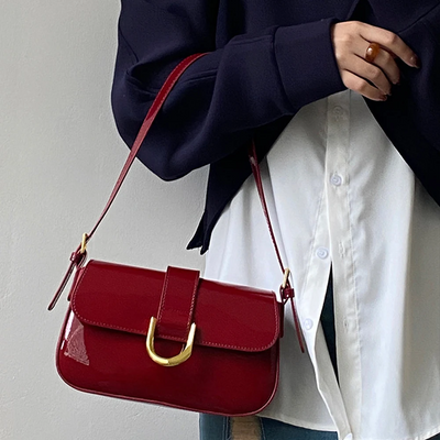 Augustyn Schultertasche | Sommerliche Retro rote Lederschultertasche