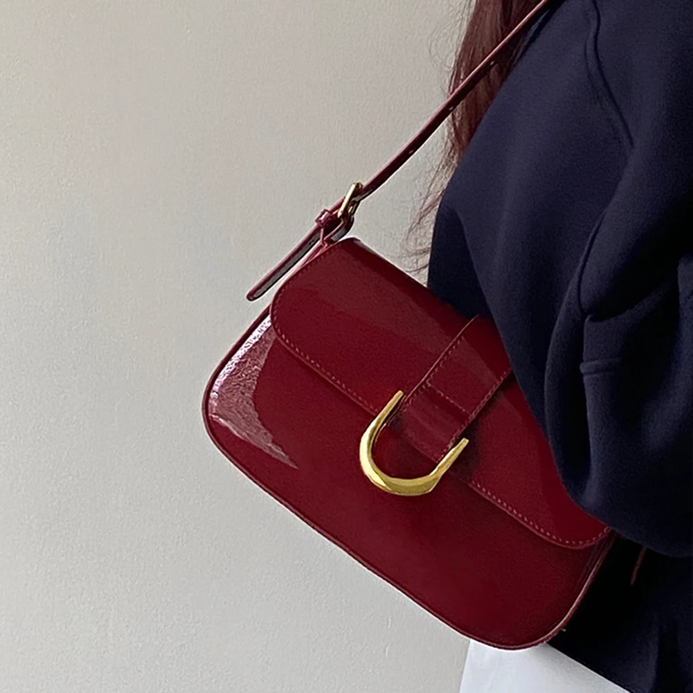 Augustyn Schultertasche | Sommerliche Retro rote Lederschultertasche