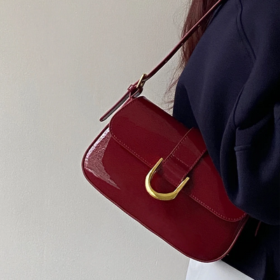 Augustyn Schultertasche | Sommerliche Retro rote Lederschultertasche