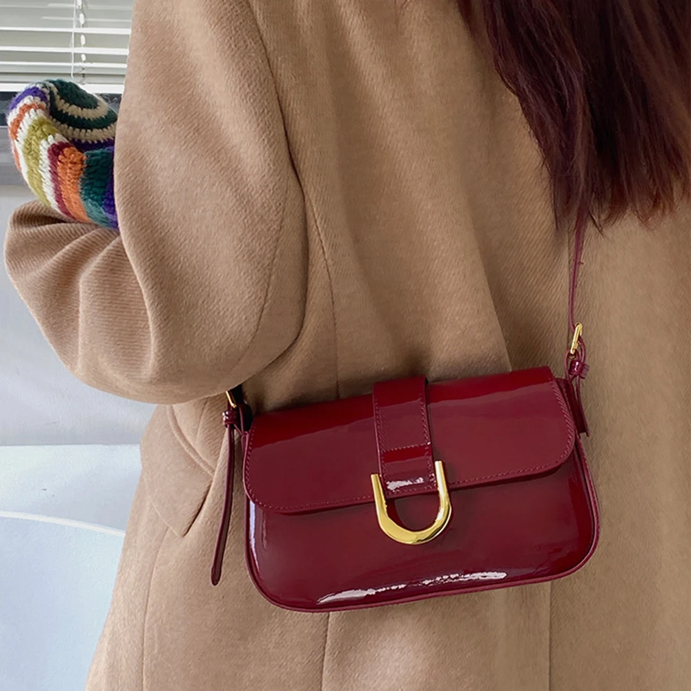 Augustyn Schultertasche | Sommerliche Retro rote Lederschultertasche