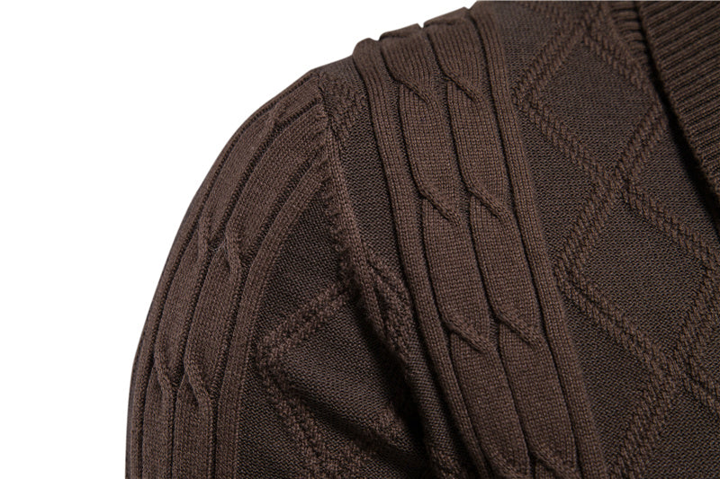 Strickjacke mit V-Ausschnitt und Zopfmuster für Herren