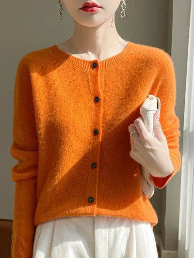 Gekürzte Strickjacke mit Knopfleiste für Frauen