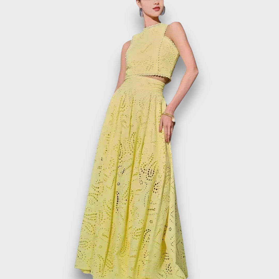 Lorina – Zweiteiler mit Cut-Out-Romantik