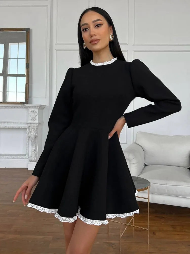 Billie™ | Anmutiges schwarzes Kleid