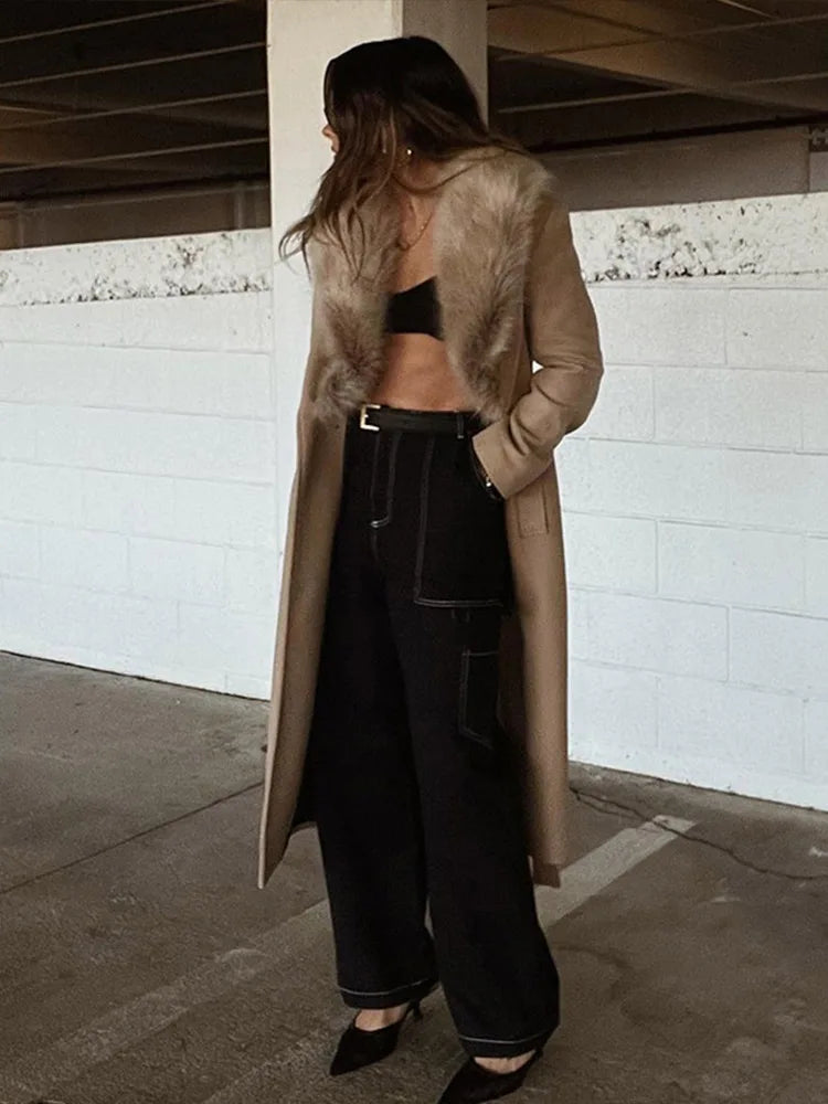 Mantel mit Kunstpelzkragen | Taillengürtel | Elegante Silhouette