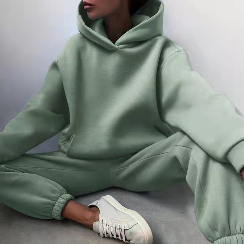 Zweiteiler für Damen - Leichtes Twin-Set mit Kapuzenpullover und Jogger für den Sommer