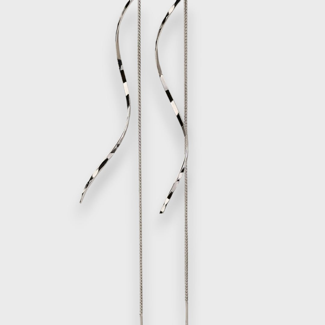 Elwira – Lange Ohrringe mit Wellenform