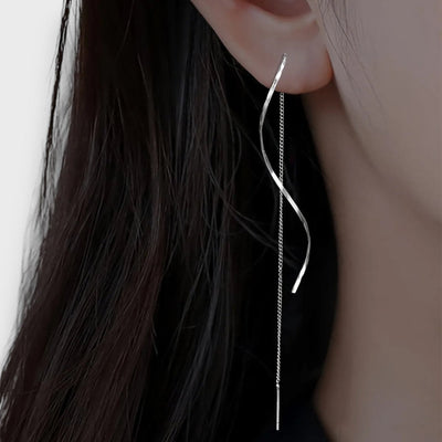 Elwira – Lange Ohrringe mit Wellenform