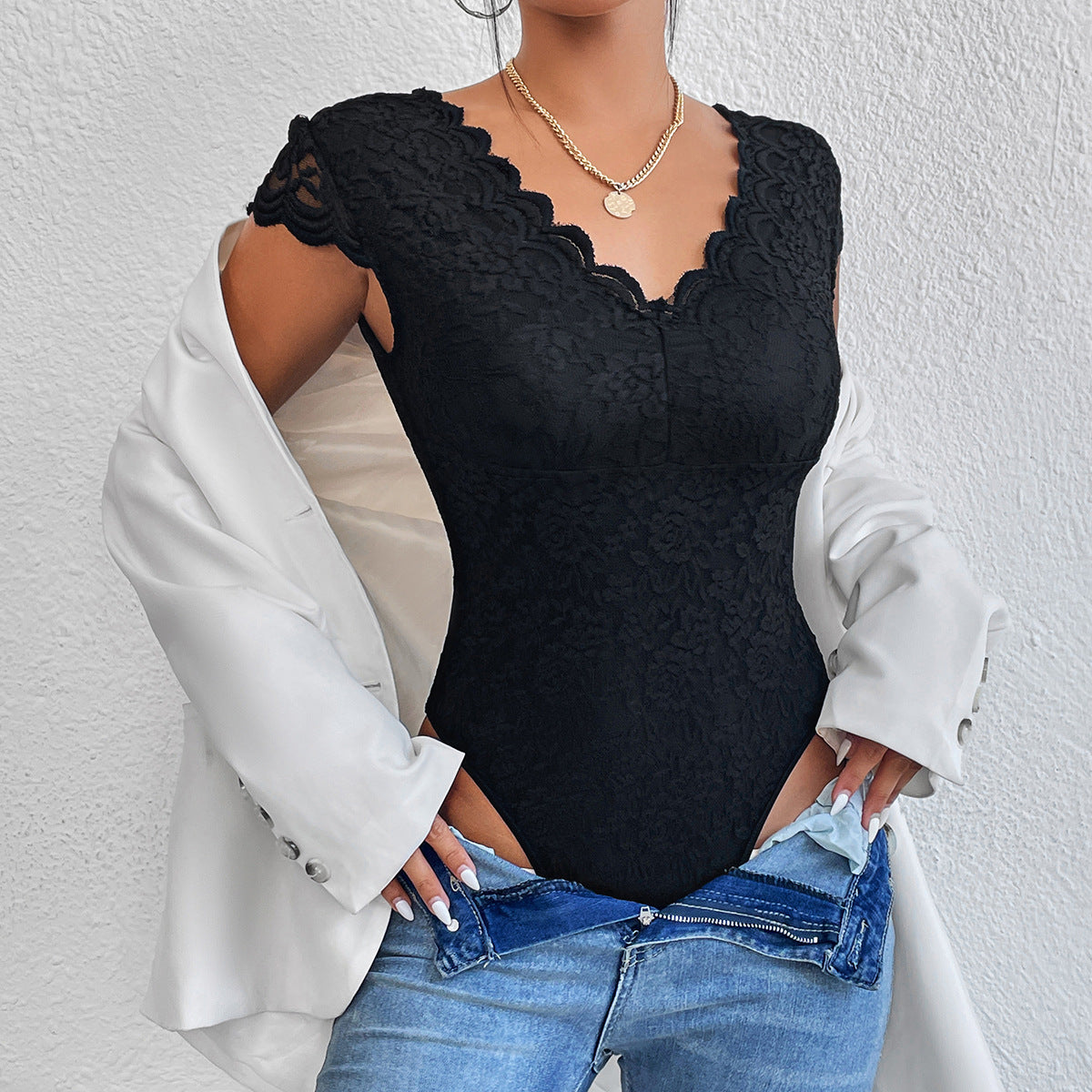 Avelina® | Eleganter Body mit Spitzenärmeln und V-Ausschnitt