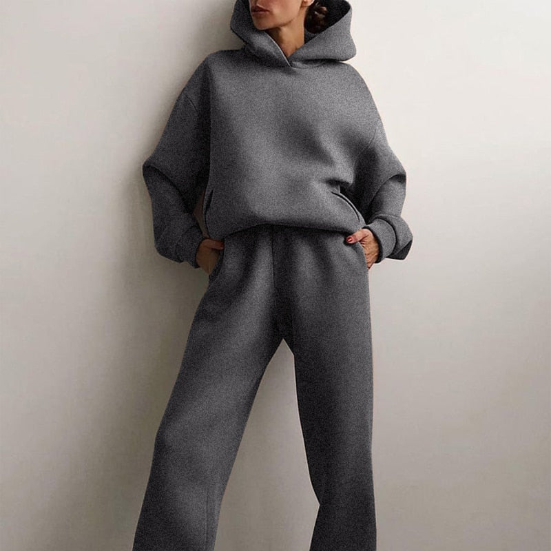 Zweiteiler für Damen - Leichtes Twin-Set mit Kapuzenpullover und Jogger für den Sommer