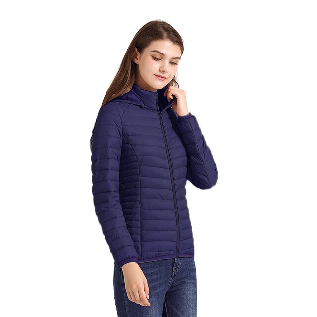 Warme Winterjacke mit Kapuze für Damen