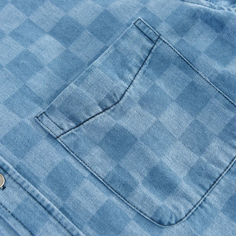 Stylisches Herren Hemd mit Knöpfen