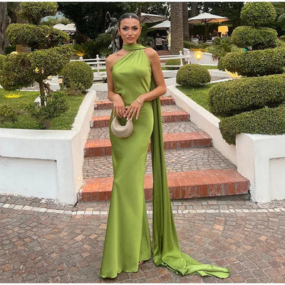 Elégance Nocturne – Elegantes Cocktailkleid mit Bindenausschnitt und offenem Rücken