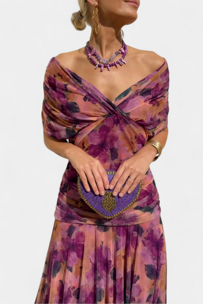 Alondra Maxikleid mit kreativem Blumenprint und V-Ausschnitt