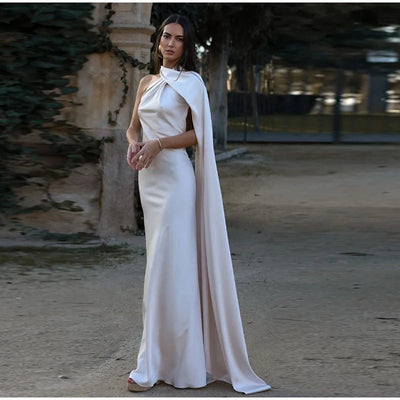 Elégance Nocturne – Elegantes Cocktailkleid mit Bindenausschnitt und offenem Rücken