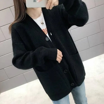 Langärmelige Strickjacke mit Knöpfen für Frauen