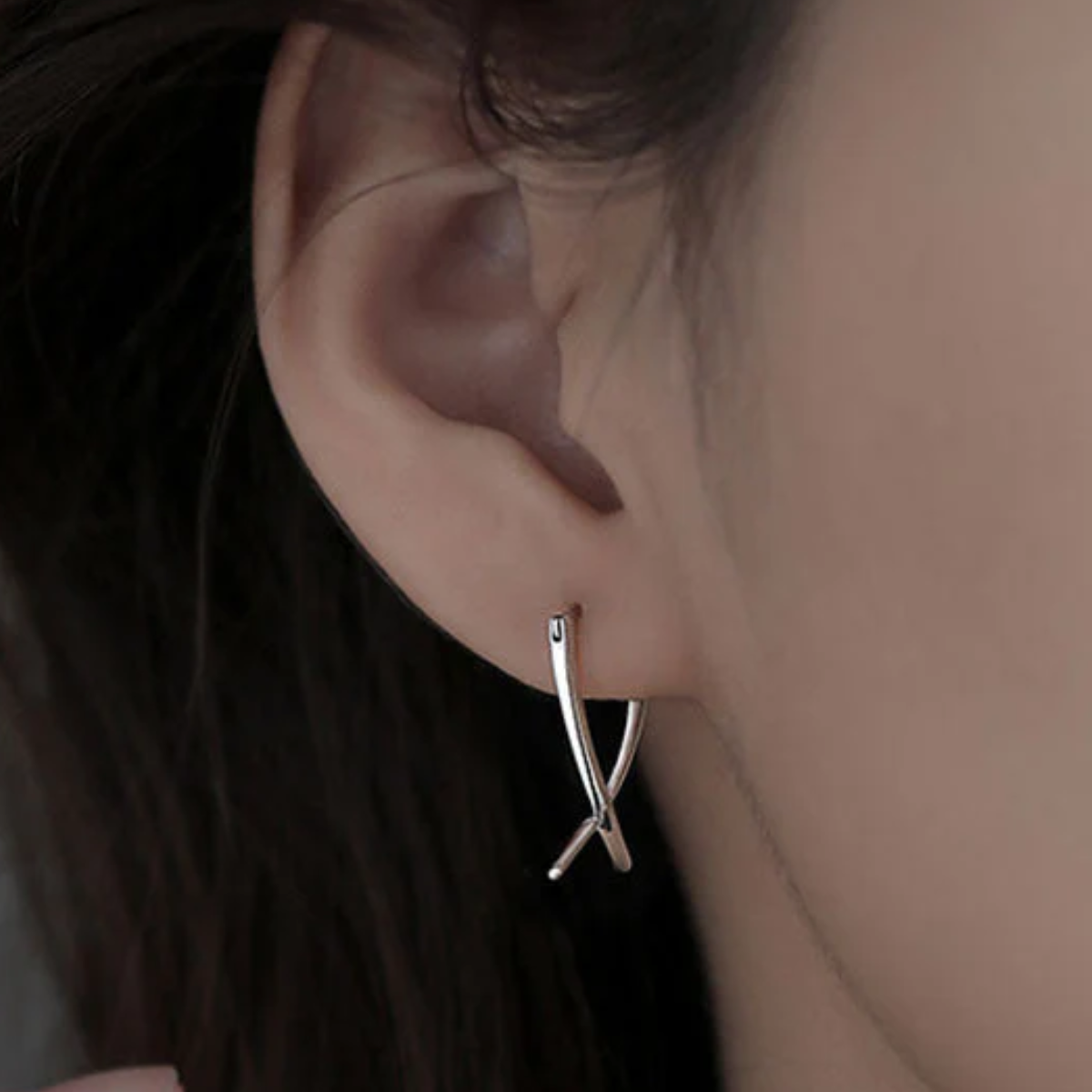 Dorothea – Silberne Linienpoesie