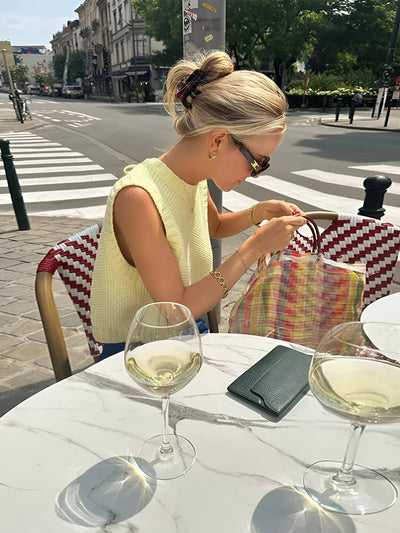 Ärmelloses Stricktop | Rückenausschnitt mit Schleife | Moderner Look