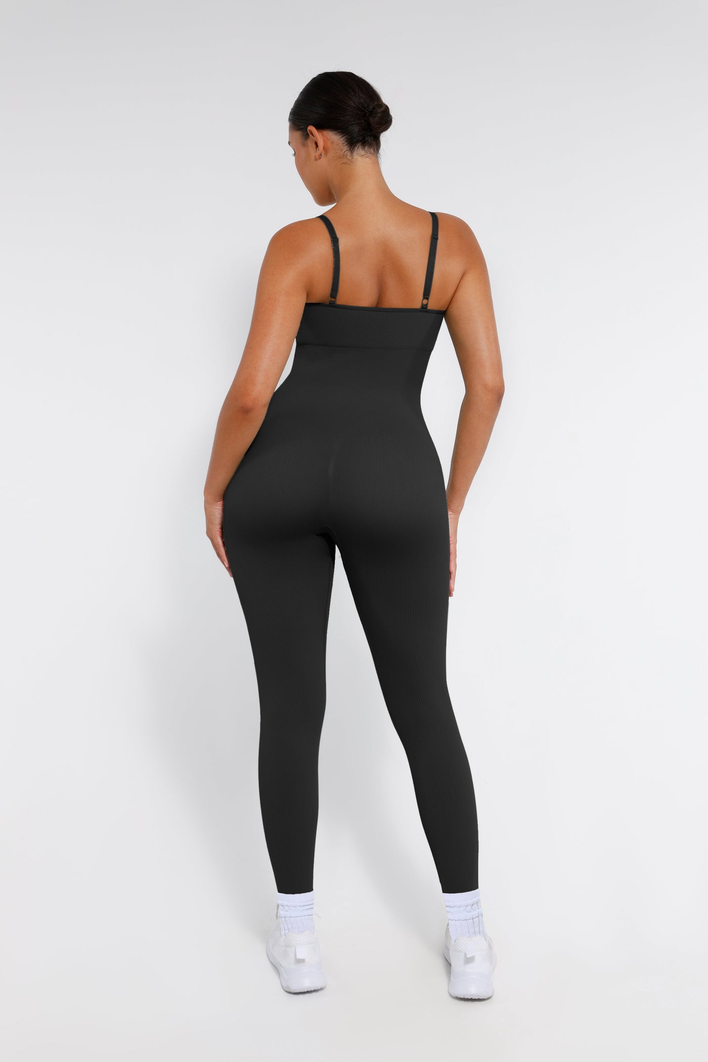 Nahtloser Shapewear-Jumpsuit mit Spaghettiträgern