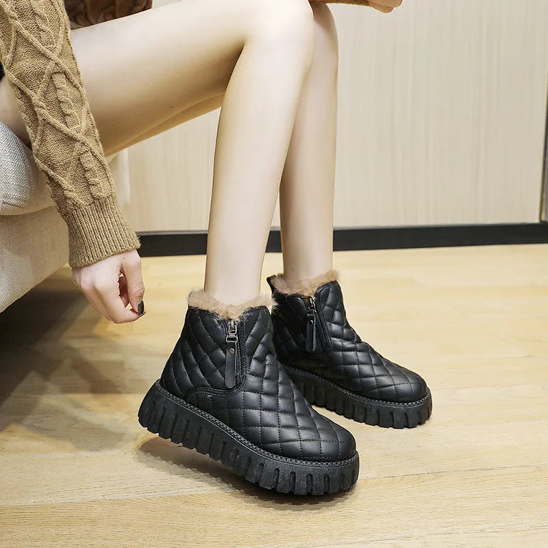 Stepppelzstiefel mit klobiger Sohle für Damen