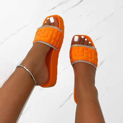 Pantolette für Damen - Trendige Badeschuhe für den Sommer 2024