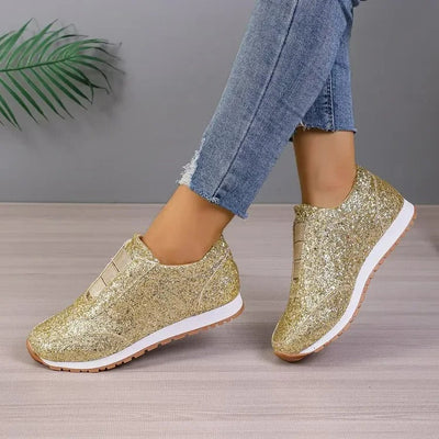 Glitzernder Slipper mit kontrastierender Sohle