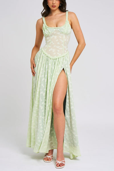 Ulissa – Weiches grünes Jacquard-Maxikleid mit hohem Schlitz und quadratischem Ausschnitt