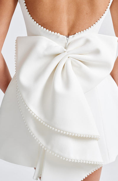 Yareli™ | Elegantes Schleifenkleid