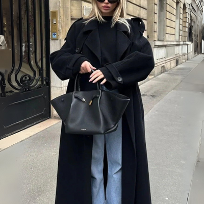 Damen eleganter schwarzer Vintage-Mantel | Übergroß