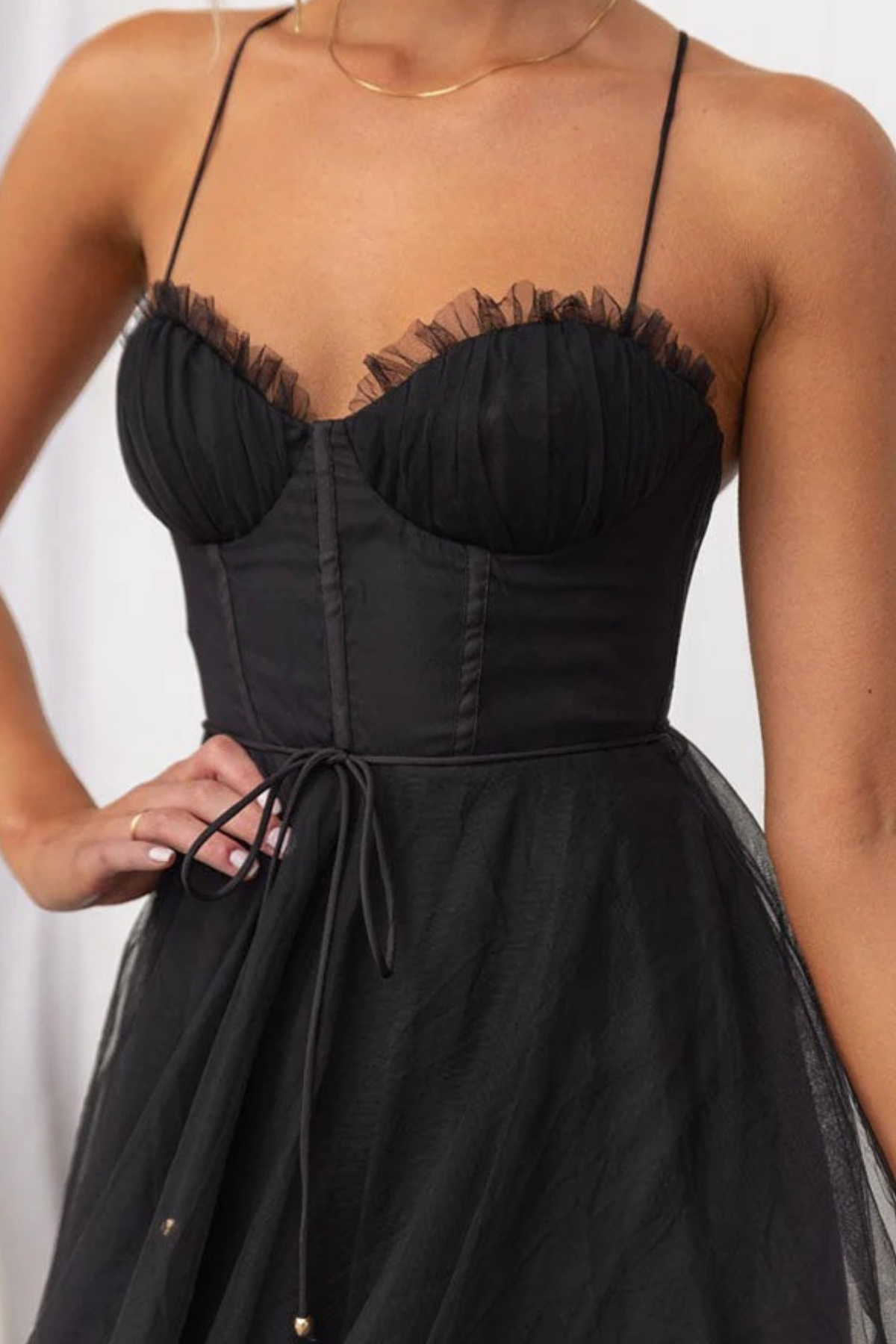 Damen elegantes fließendes Kleid für Hochzeitsgäste | Midi