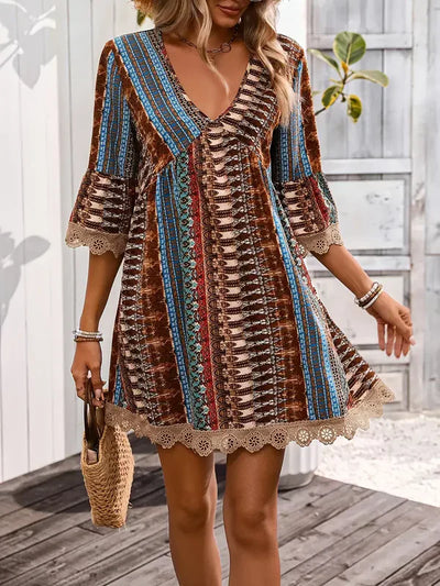 Vivienne – elegantes trauerkleid mit v-ausschnitt und spitzenbesatz
