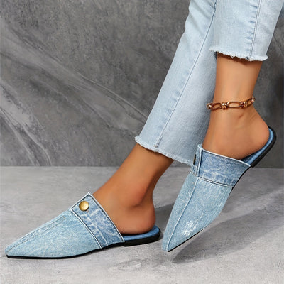 Mules im Denim-Look | Spitz zulaufend | Metallknopf-Detail