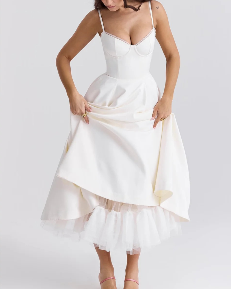 Elegantes Partykleid mit Volumen | Midi