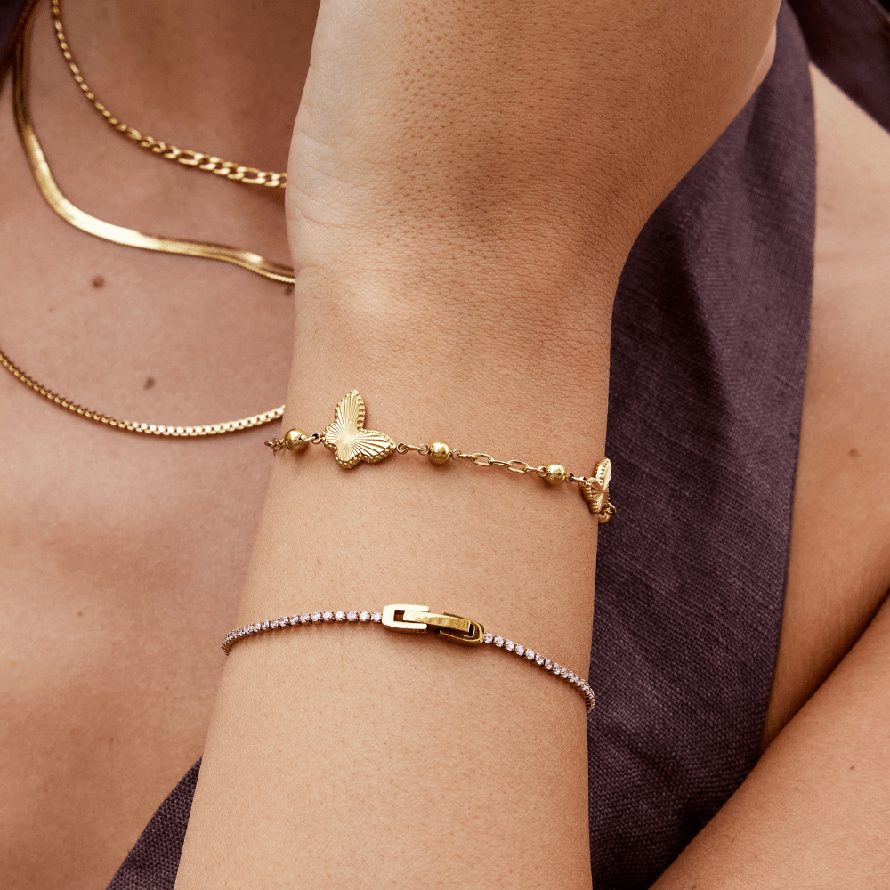 Emilia Goldene Schmetterlingsarmband